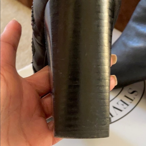Steve Madden Marando Black Leather Booties - Picture 5 of 5